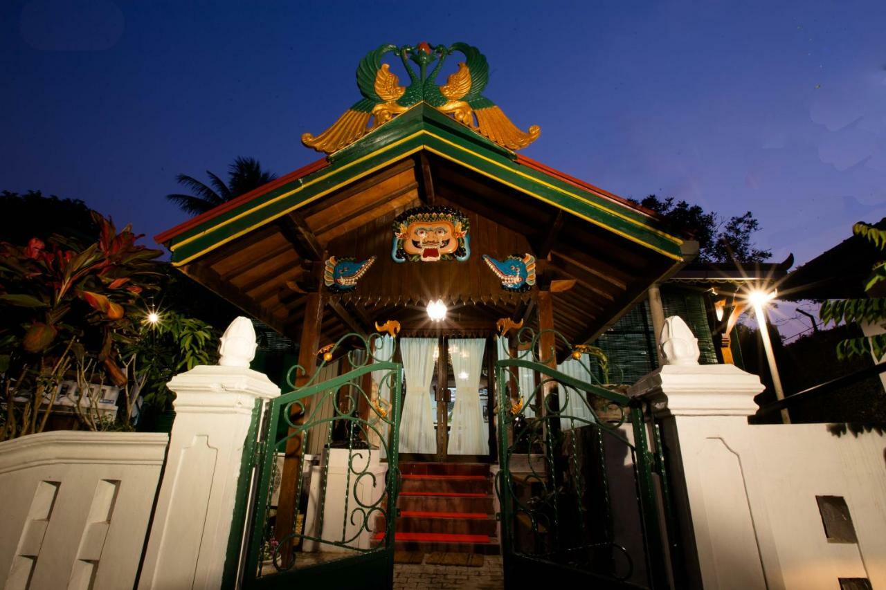 Villa Joglo Yudhistira Sleman  Esterno foto